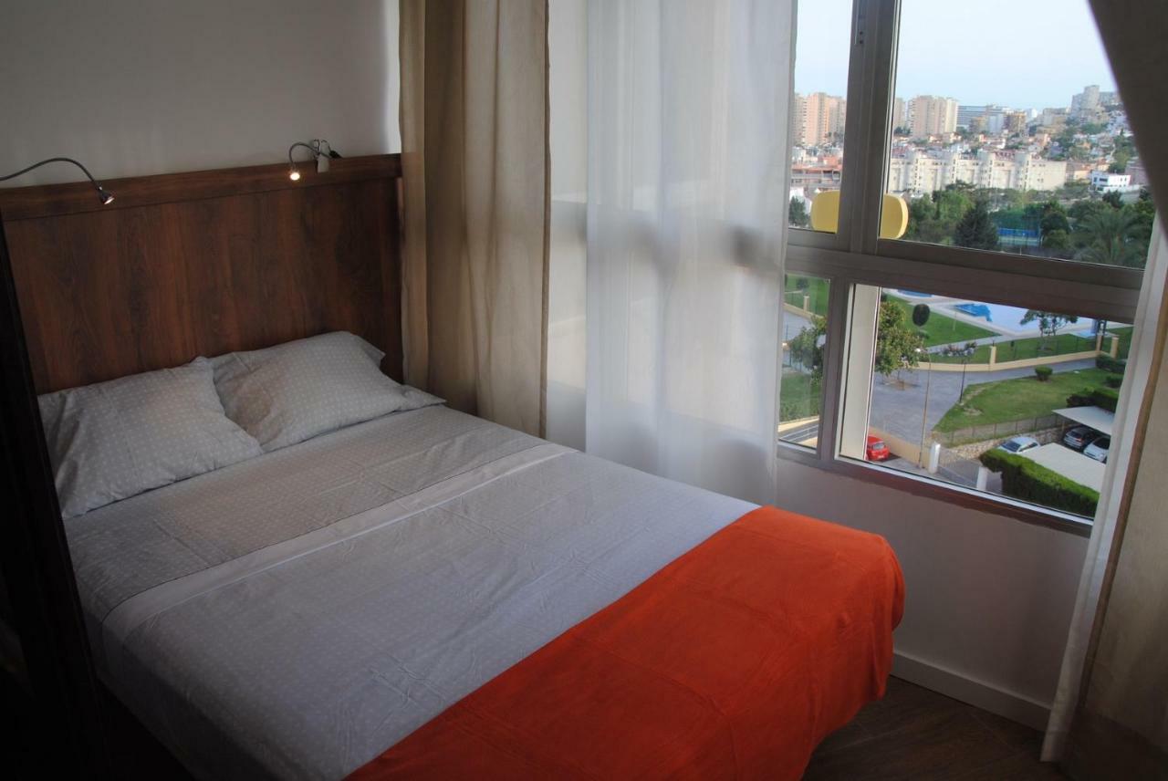 Apartamento Cerca De La Playa Y Campo De Golf Con Piscina Torremolinos Exterior foto