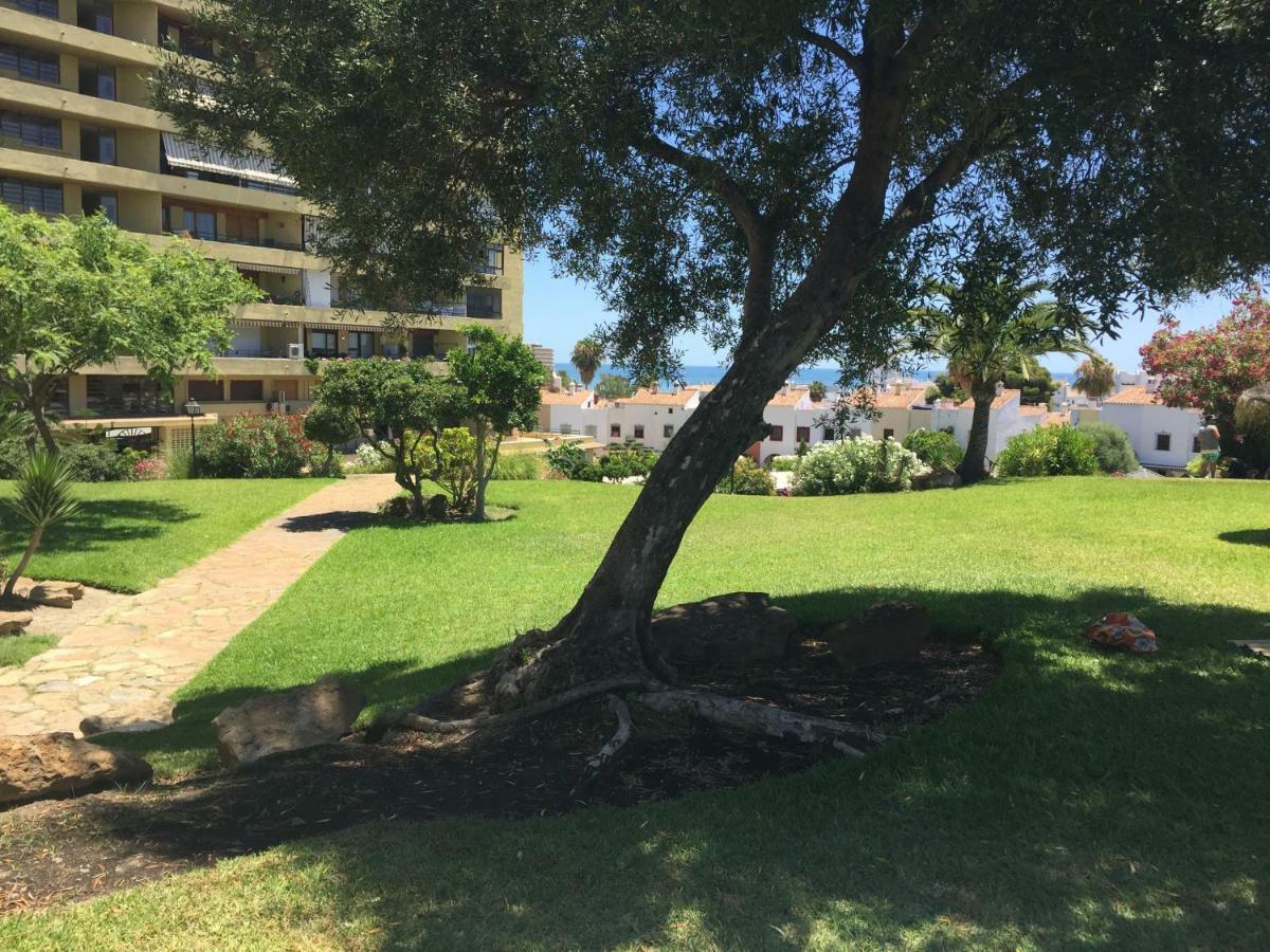 Apartamento Cerca De La Playa Y Campo De Golf Con Piscina Torremolinos Exterior foto
