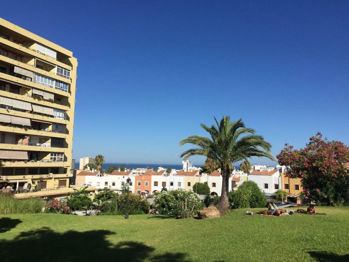 Apartamento Cerca De La Playa Y Campo De Golf Con Piscina Torremolinos Exterior foto