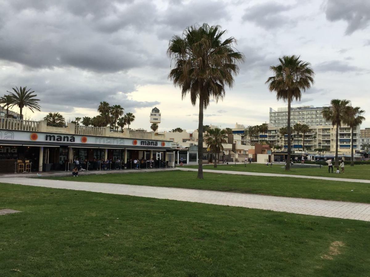 Apartamento Cerca De La Playa Y Campo De Golf Con Piscina Torremolinos Exterior foto