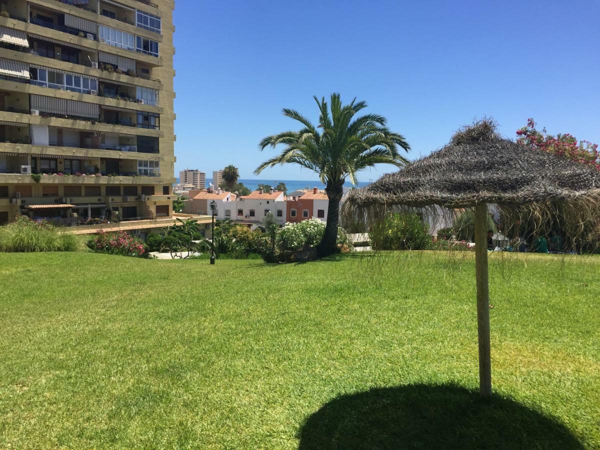 Apartamento Cerca De La Playa Y Campo De Golf Con Piscina Torremolinos Exterior foto
